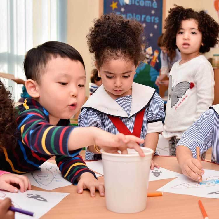 حضانة افتح يا سمسم الخاصة حضانة افتح يا سمسم الخاصة - المستكشفون